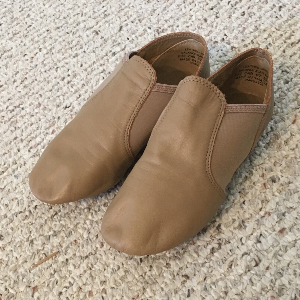 Capezio jazz slip on